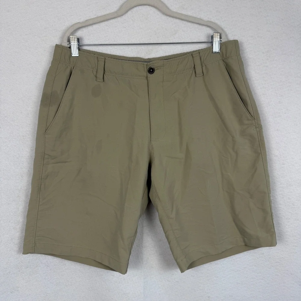 Under Armour Men 38 HeatGear‎ Golf Shorts Khaki Tan Loose Fit Stretch Athleisure